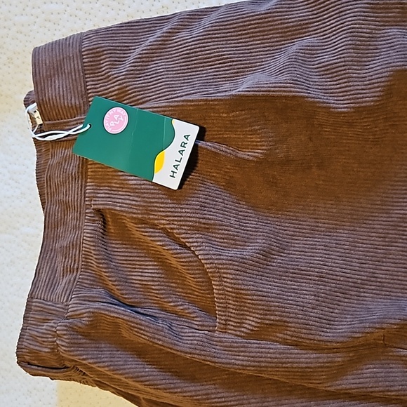 Halara Wide Leg Courderoy Pants with pockets sz 4X. NWT - Picture 3 of 4